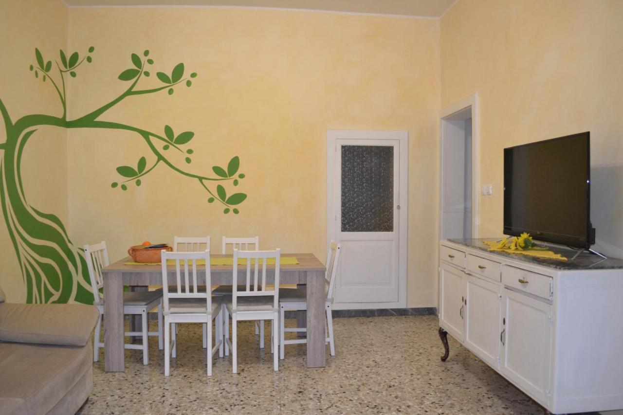 Casa Vacanze Raggio Di Sole Monopoli Villa Buitenkant foto